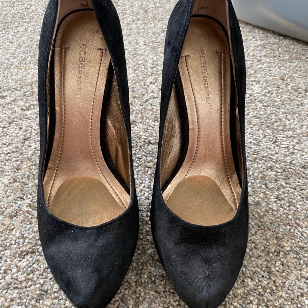 Black bcbg heels